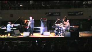 Yellowjackets - Out of Town (Live at Detroit Jazz Fest 2010)