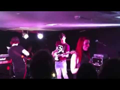 Vukovi - Get Hot And Feel The Butterflies (Live)