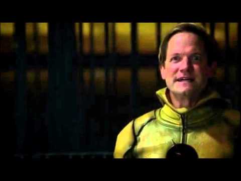 The Flash vs The Reverse Flash (S02E11) | HD