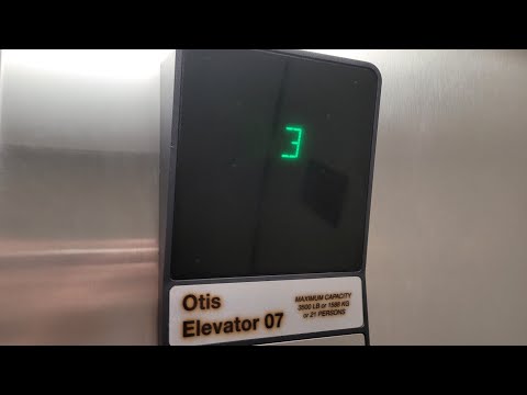 [EL] 1996 Otis Series 1 Hydraulic Elevator at an Undisclosed Building