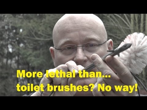 100 % Steel Arrow vs. „Bad Ass“-Toilettenbürste – Das Shootout!