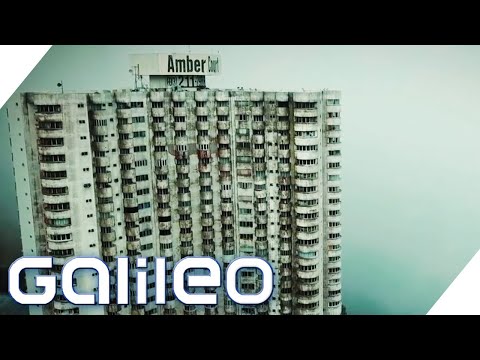 The Haunted Hotel! How scary is "Amber Court" in Malaysia? | Galileo | ProSieben