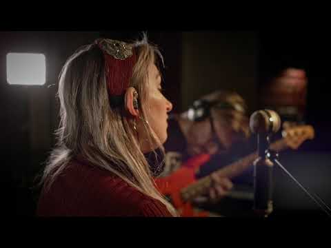 Pendofsky Meets Friends: Martyna "Malvva" Zając -  "Nightcall"