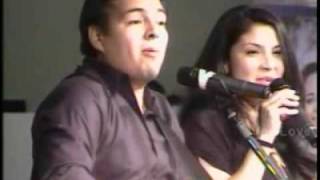 Nic Gonzales (Salvador) &amp; Jaci Velasquez - Shine