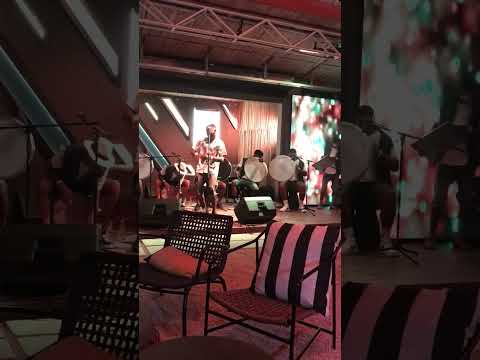 RAVANN KOZE. bel etang