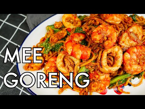 Seafood Mee Goreng | Easy Singapore Malay Fried Noodles