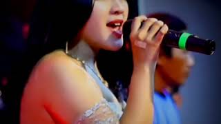 Download lagu Lidya Aprilia hot bikin nyut-nyut mp3 Download lagu Lidya Aprilia hot bikin nyut-nyut mp3