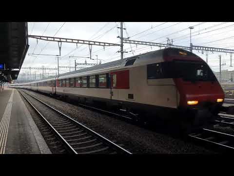 IR36 nach Basel SBB geschoben von einer Re460 in Zürich Hardbrücke am 06.01.2023