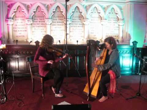23/08/11 Laoise Kelly and Michelle O'Brien at Steeple Sessions (Part 1)