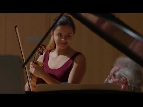 Bach: Cello Suite no. 3 - Prelude (Benjamin Zander - Interpretation Class)