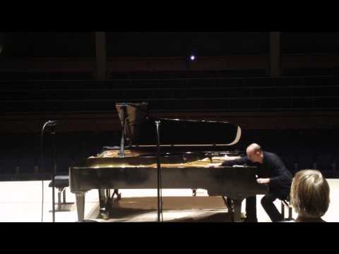 Agusti Fernandez solo in A. Schönberg Hall, Den Haag, 1.11.2013