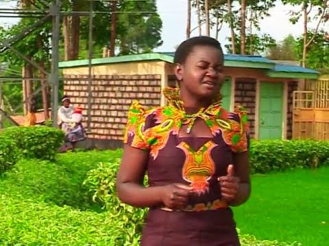 Divinah Nyamwaka - Sitakata Tamaa (Official video)  Sms "SKIZA 71225385" TO 811