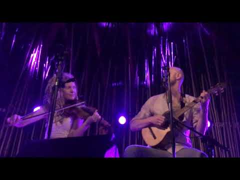 Into the light (J.Oomen)