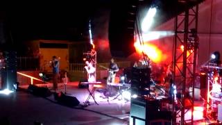 Maraveyas Ilegàl - Lola