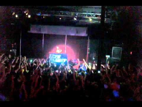 12th Planet-Alvin Risk Remix of "Eyes"@ Mothership Tour PDX (Skrillex Opener) 10/27/11