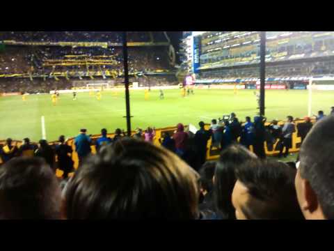 "Vals / Hinchada hay una sola - Boca 1 Crucero 0" Barra: La 12 &bull; Club: Boca Juniors