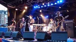 Tahiti 80 - Crush (Live)