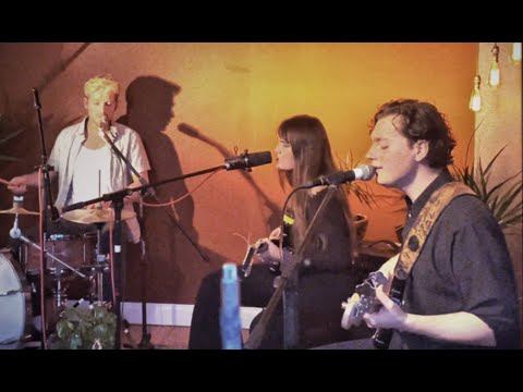 Calva Louise - Live performance for 2000 Trees Festival