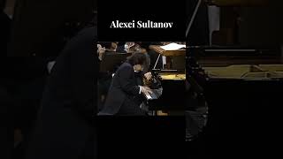 Download lagu Four Pianists Play the Octaves of Tchaikovsky's 1st Concerto! mp3