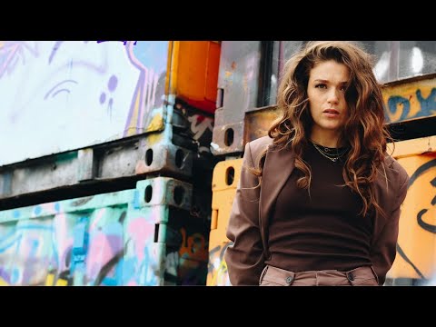 Nienke Latten - REPAIR  (Official Music Video)