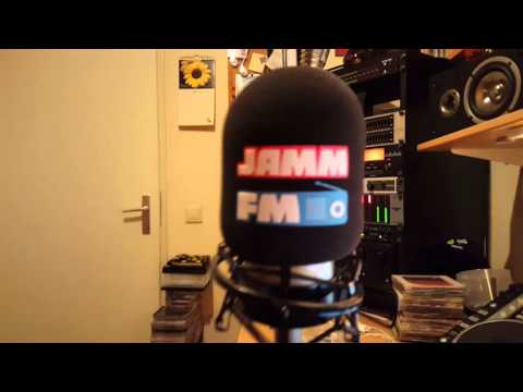 'Distant People ft. Chappell - The Sounds Of Love (Jazzloungerz Main Mix)'