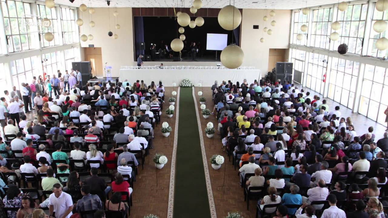 Posses de prefeitos movimentam primeiro dia do ano