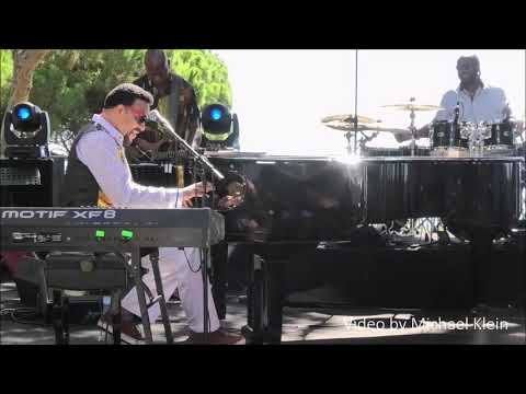 I Love Your Smile - Bobby Lyle at 4. Algarve Smooth Jazz Festival (2019)