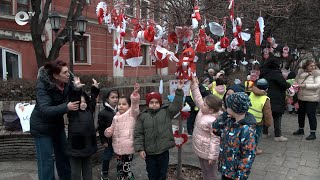 Хасково посреща Баба Марта в червено-бяла премяна