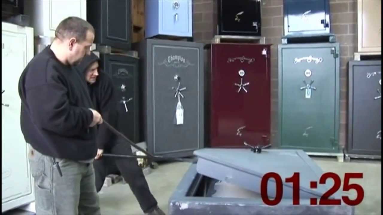 <h1 class=title>How Safe Is You Safe? Watch Theives Break Into A Cheap Safe!</h1>