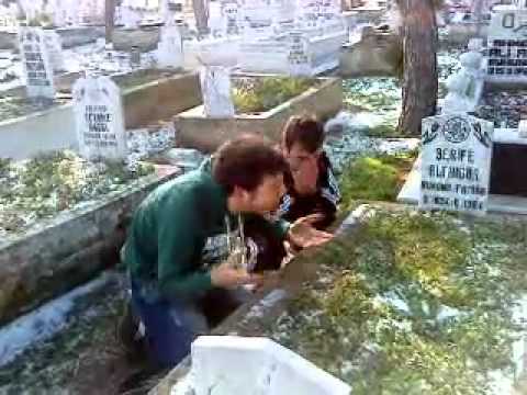 Patron Murat - Annem Kara Toprakta (Klip)