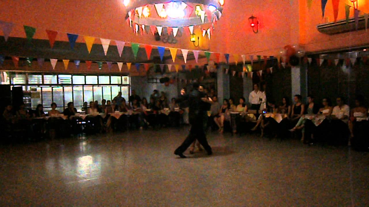 Video thumbnail for Nuria Lazo y Fede Ibañez en El motivo, 8/12/2014