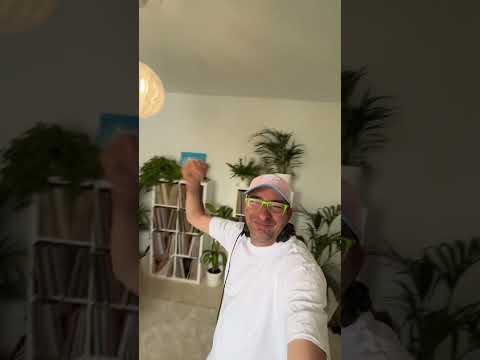 Dance Classics Tip of the Day! Walk On Water - Milk Inc. (Peter Luts Mix)🕺#dj #technics1200 #vinyl