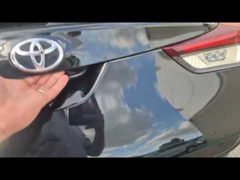 Toyota Auris 1.33 PETROL AURA 5DR - Image 2