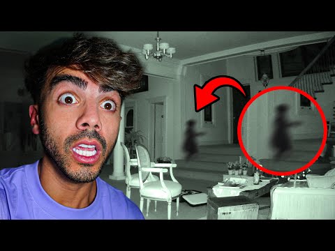 VI A UN NIÑO EN LA CASA EMBRUJADA