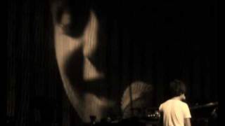 Jamie Cullum - move on song (live Vienna 2010)