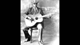 Blind Willie McTell - East St. Louis