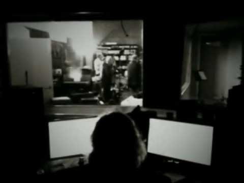 The Oldtime Stringband - They Gotta Quit Kickin' My Dawg Aroun' (a.k.a. The Missouri Dawg Song)