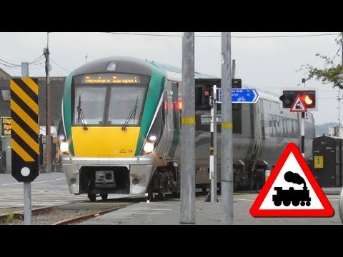 Wexford Town Level Crossing - Irish Rail 22000 Class Intercity Train