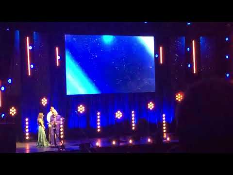 Billy Strings wins Entertainer of the Year @ 2025 IBMA