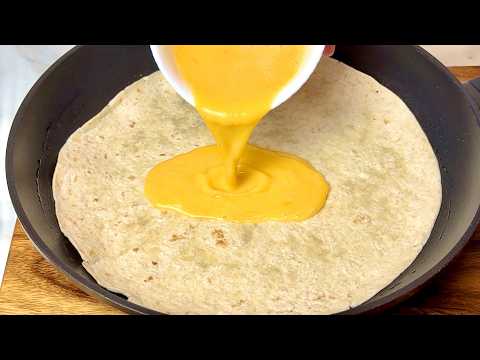 Just pour 2 eggs on pita bread and the result will be amazing! Tastier than pie! + cottage cheese...