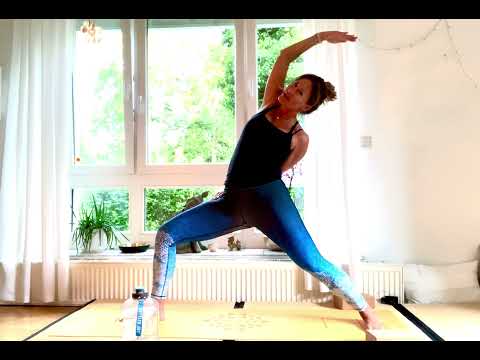 YOGA *Build Confidence, Strength & Flexibility * 70min. YOGA VINYASAFLOW with PremaMariananda