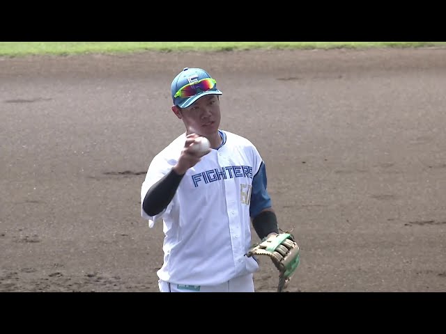 【ファーム】ファイターズ・吉田賢吾 難しいバウンドのゴロを華麗にさばいてダブルプレー完成!! 2025年8月27日 北海道日本ハムファイターズ 対 埼玉西武ライオンズ