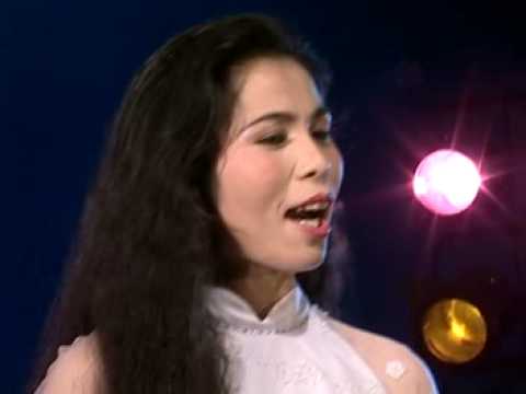 Uyghur Folk Song: Aqboz At (Senewer Tursun)