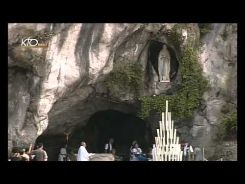 Chapelet à Lourdes