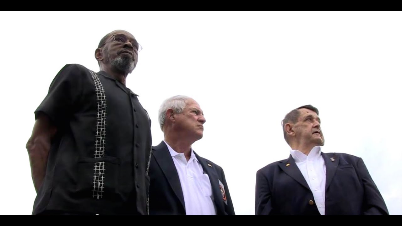 Raising the Flag at U.S. Embassy Havana