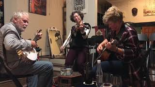 G Rag - Miss Moonshine, Pete, Kellie - fireside jam