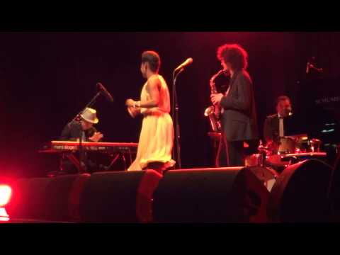 China Moses @ Metropool