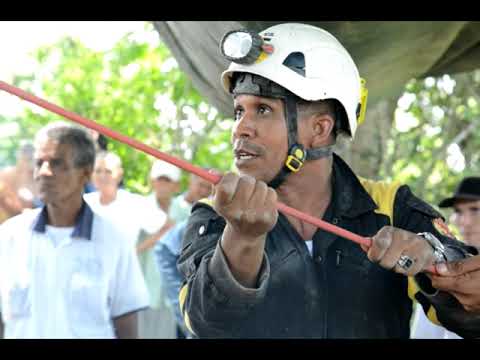 Rescatan a trabajador agrícola atrapado en pozo de 12 metros de profundidad  en Holguín