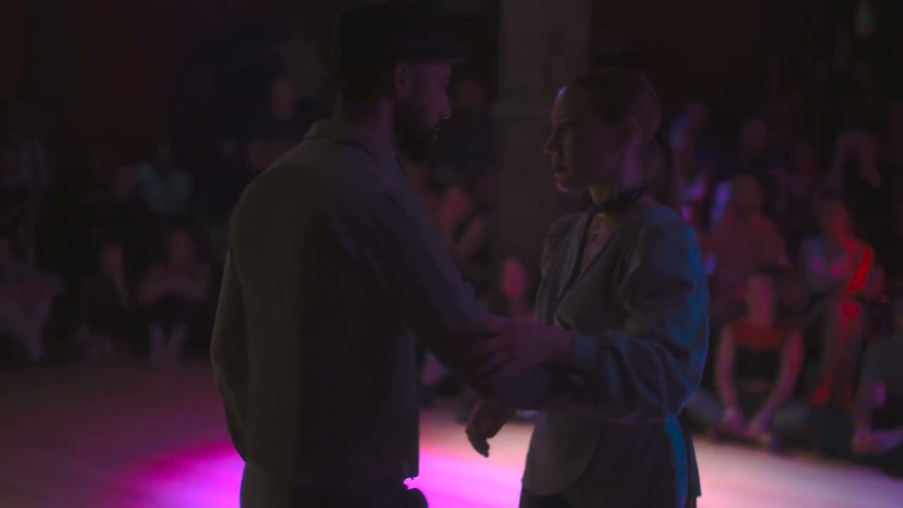 Natalia Fures & Gerónimo Dorkas en Muy Lunes Tango