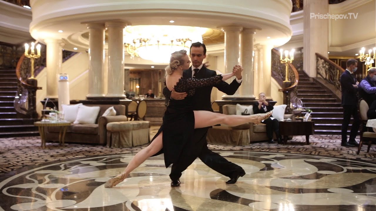 Juan Manuel Rosales & Liza Rosales, St. Regis Moscow Nikolskaya 20.11.2020
